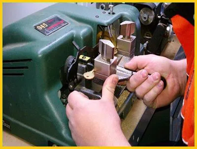 Emergency Locksmith Burbank Burbank, CA 818-746-9037 Emergency Locksmith Burbank Burbank, CA 818-746-9037 - 23-5